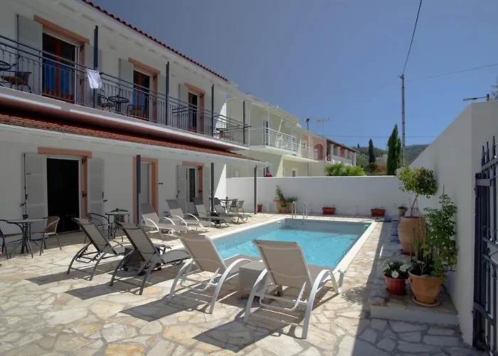 Nicola\'S Apartments
